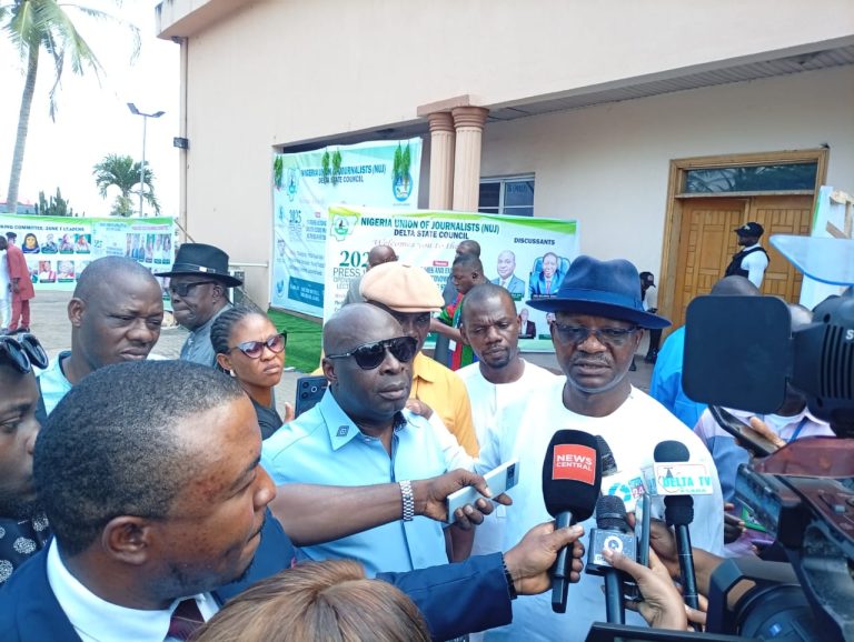 2f6f9261b67b41fe805fa73424d60777