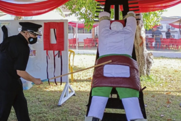 cane-whip-rotan-sebat-Bernama