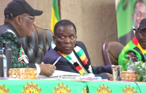 President-ED-Mnangagwa-VP-Chiwenga-VP-Kembo-Mohadi-OPC-1280px-t-750x375